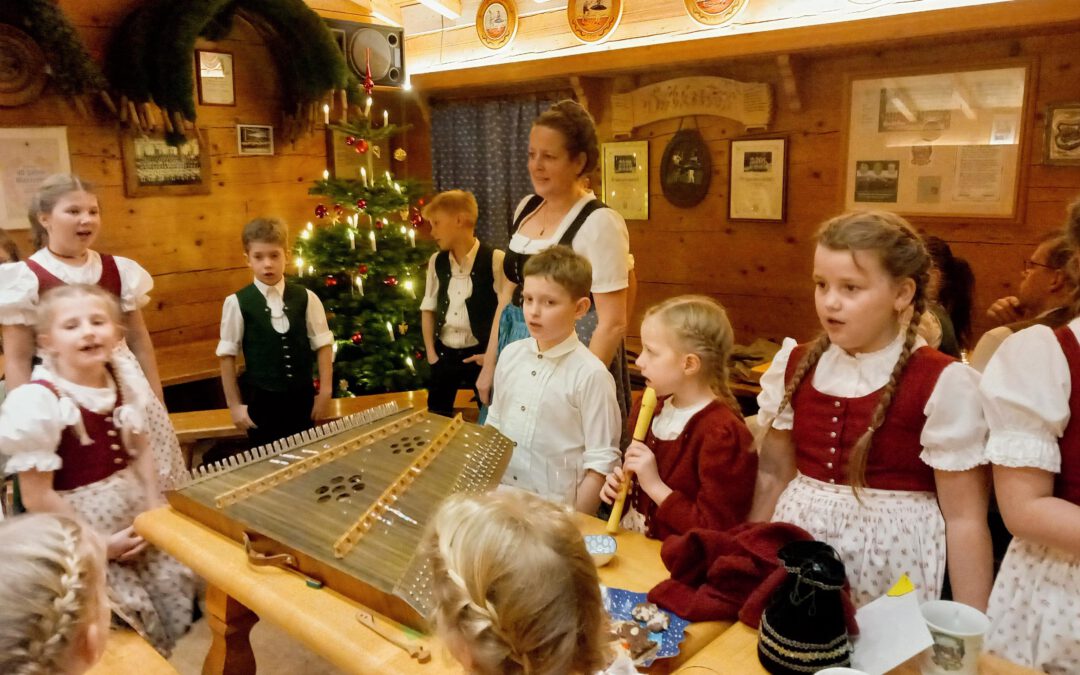 Die Trauntaler wünschen „Frohe Weihnachten!“